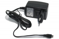 PIKALATURI microUSB LIITTIMELLÄ 5V 2,5A
