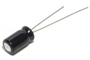 ELECTROLYTIC CAPACITOR 100µF 35V 6x12mm