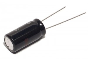 ELECTROLYTIC CAPACITOR 33µF 200V 10x21mm