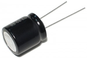 ELECTROLYTIC CAPACITOR 47µF 400V 18x21mm