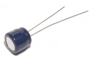 ELECTROLYTIC CAPACITOR 68µF 25V 8x8mm