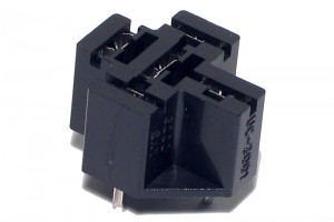 AUTO RELAY SOCKET