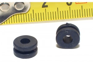 RUBBER CABLE GROMMET 6/4mm