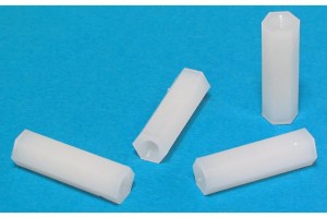 PLASTIC SPACER M3 20mm