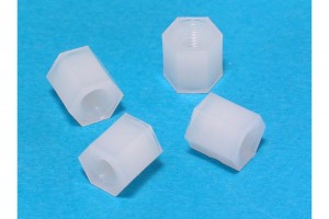 PLASTIC SPACER M3 6mm