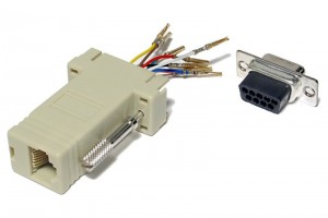 D-LIITIN ADAPTERIRASIA RJ45 (8P8C) / D9 NAARAS