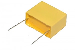 POLYESTER CAPACITOR 10µF 100V R27,5